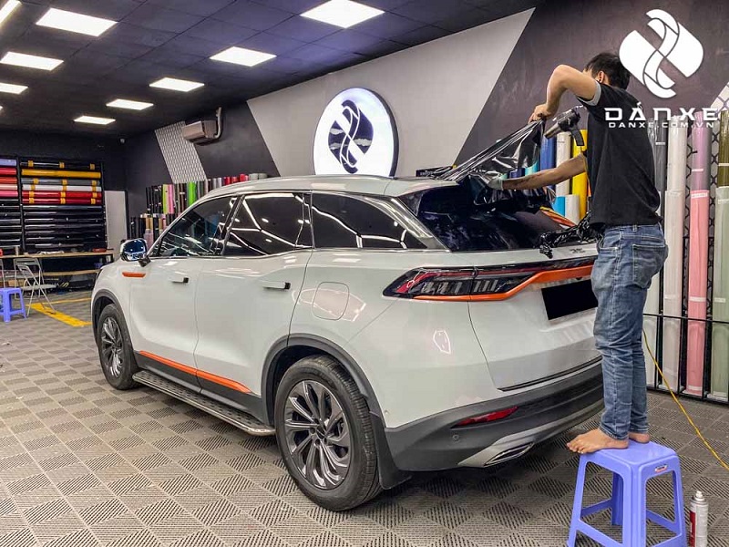 Quy trình dán decal đổi màu xe Beijing X7 đổi màu không quá phức tạp, chỉ cần lựa chọn một nơi cung cấp dịch vụ uy tín và chuyên nghiệp bạn sẽ được hỗ trợ và đáp ứng ngay.