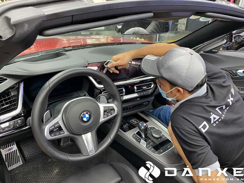 Quy trình thi công phim PPF bảo vệ nội thất xe BMW Z4